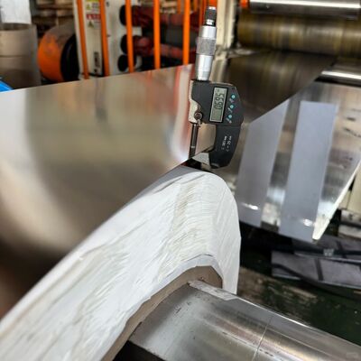 comprar 400 bobina 1000 del acero inoxidable de la serie 430 - el borde del molino de la anchura de 1550m m/rajó el borde Fabricación en línea